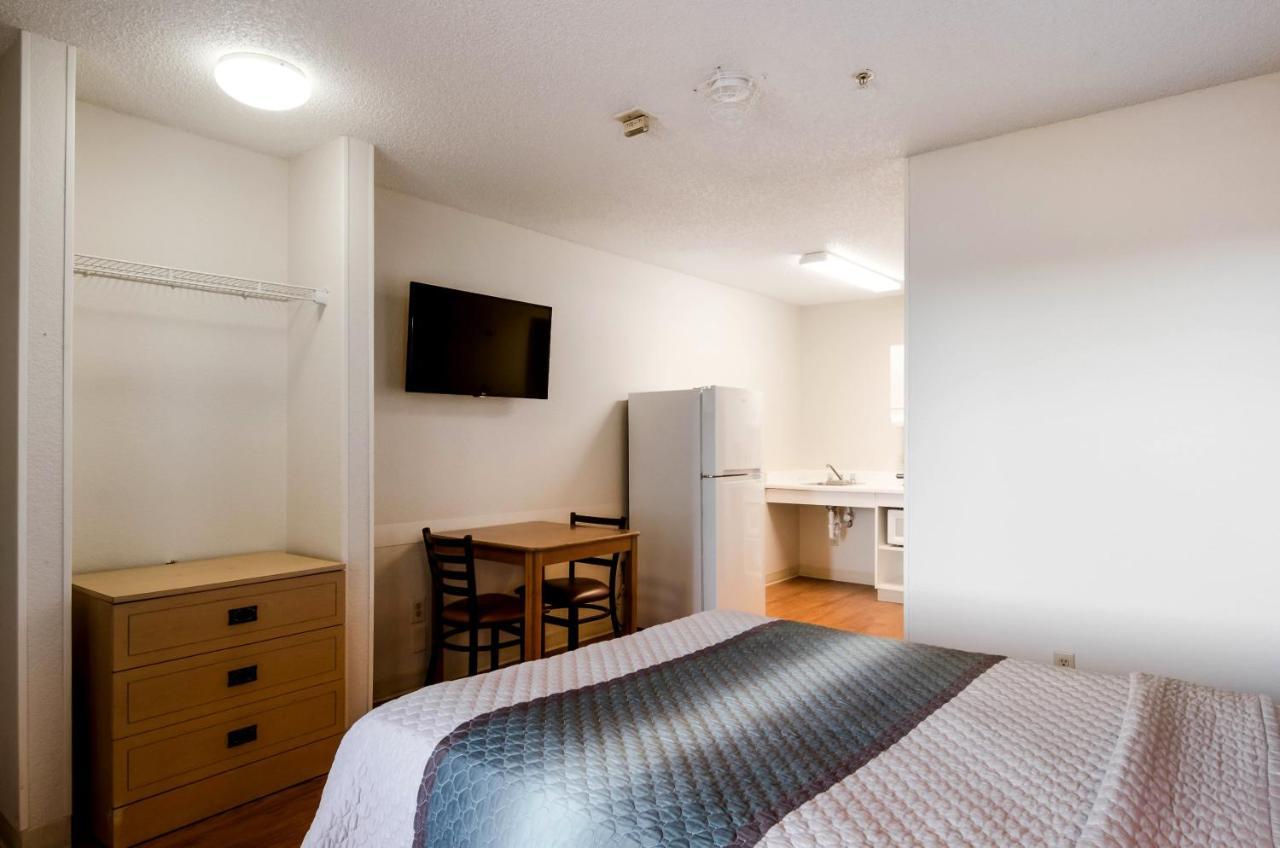 Hometowne Studios By Red Roof Denver - Thornton Exteriér fotografie
