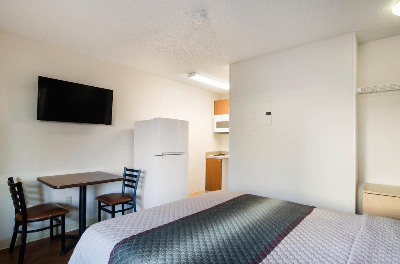 Hometowne Studios By Red Roof Denver - Thornton Exteriér fotografie